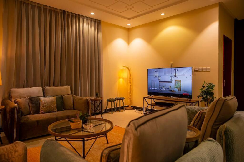 Nazeel - Almalaqa 2 Floor *